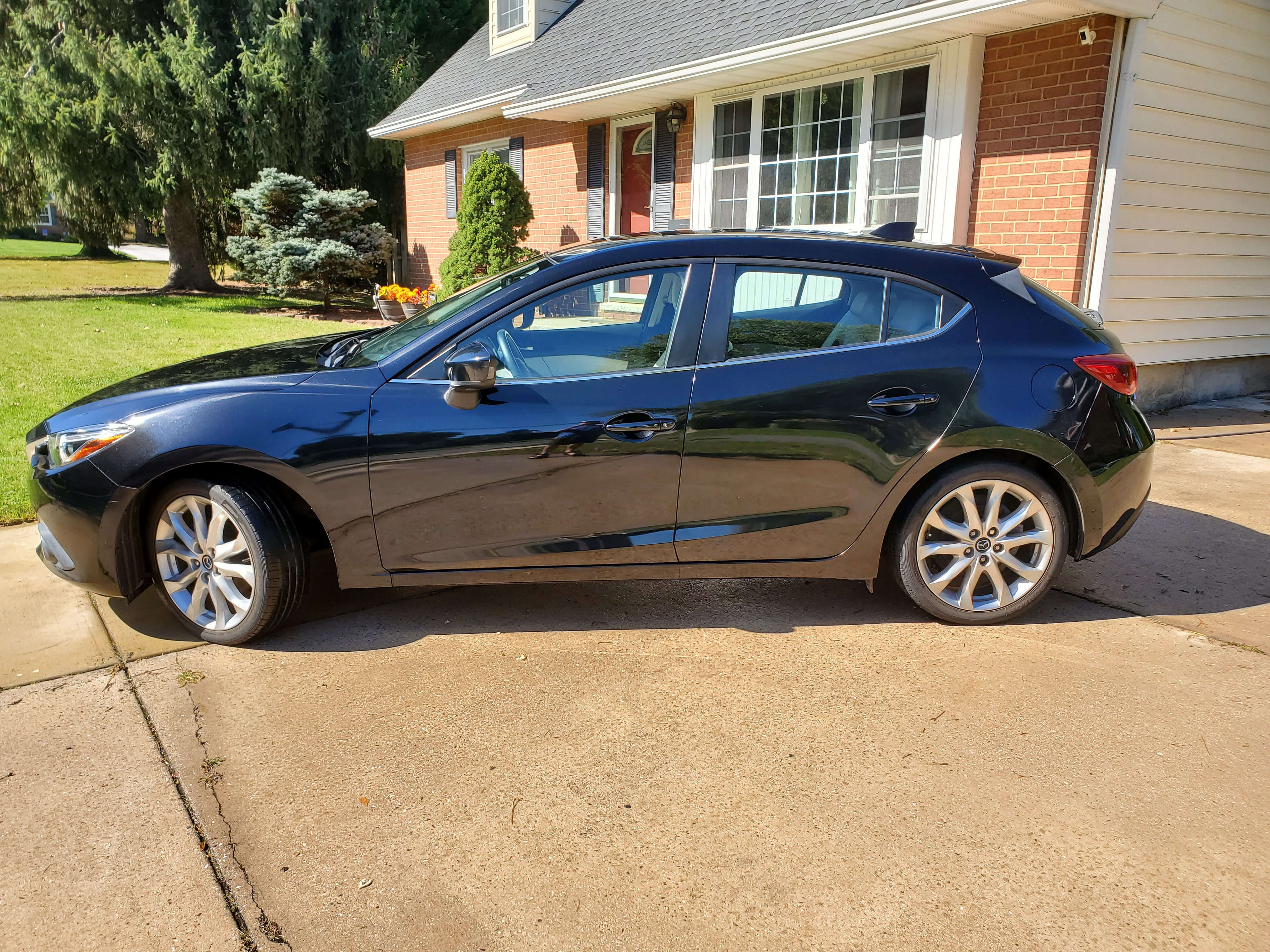 Used 2014 MAZDA MAZDA3 s Grand Touring FWD image 4