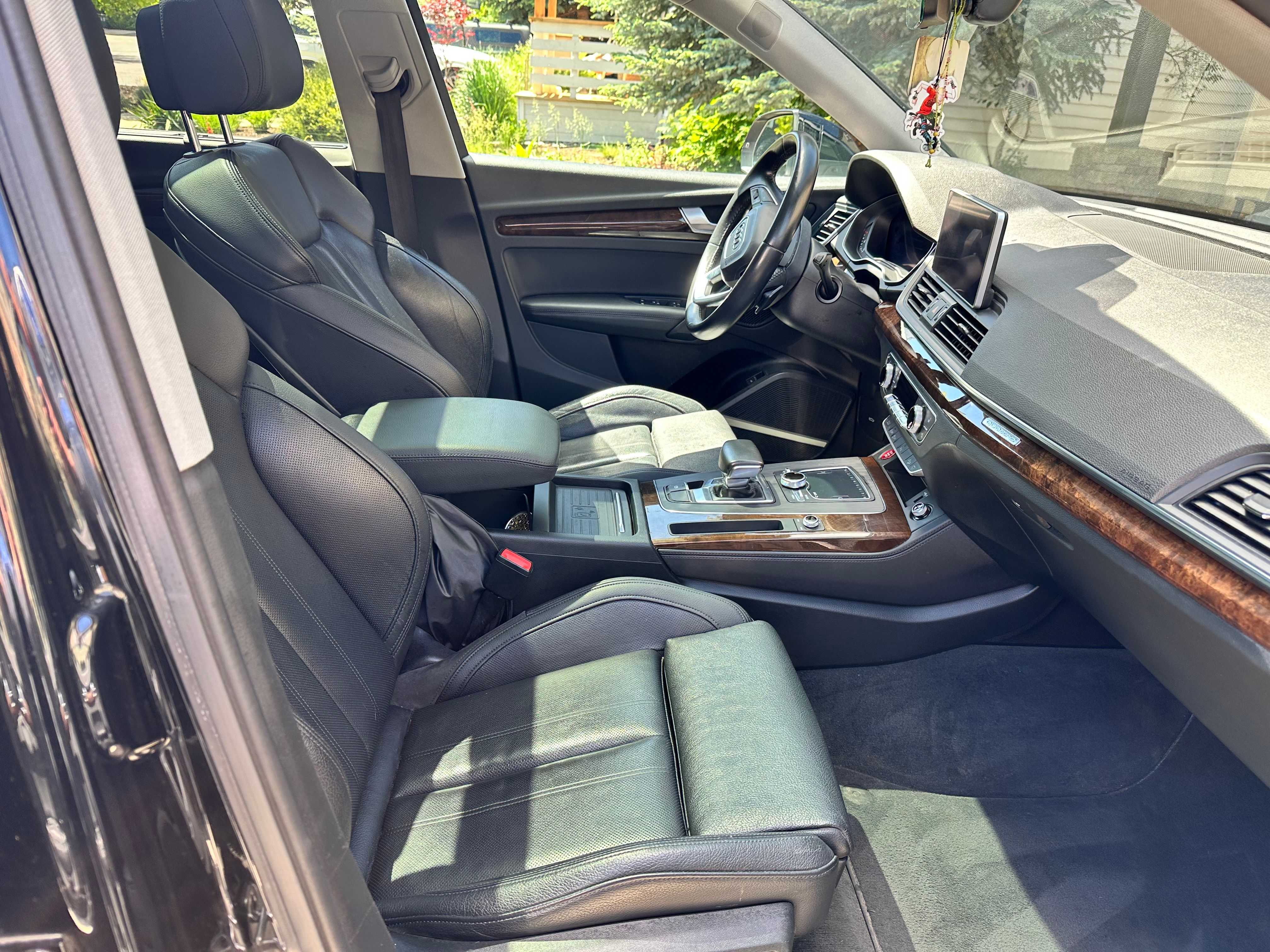 Used 2019 Audi Q5 2.0T Premium Plus w/ Premium Plus Package AWD/4WD image 10