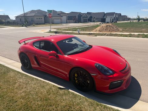 Used 2016 Porsche Cayman GT4 image 9
