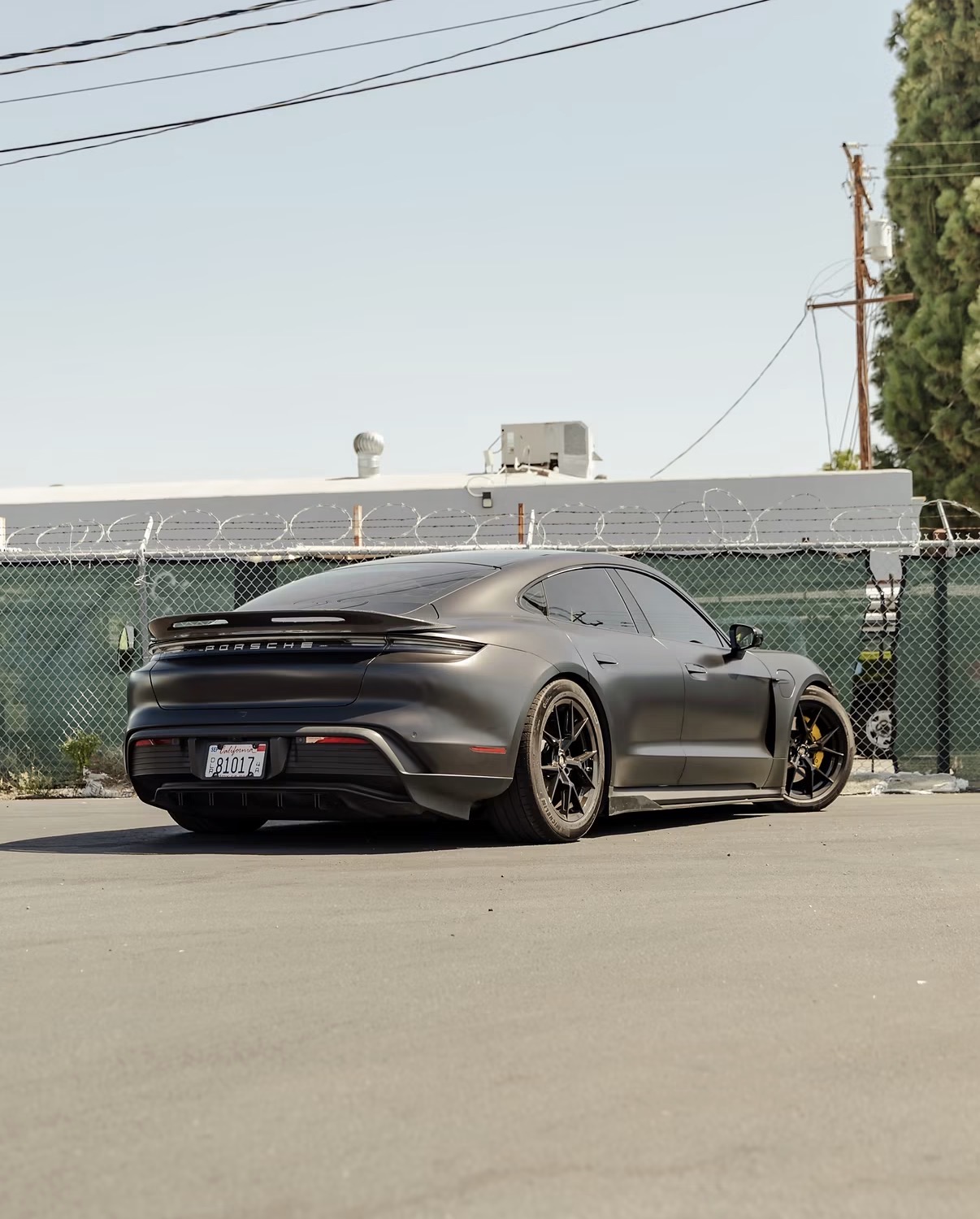 Used 2021 Porsche Taycan 4S w/ Performance Package AWD/4WD image 6