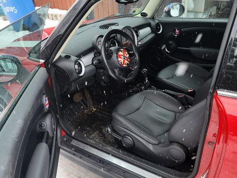 Used 2011 MINI Cooper Hardtop image 9