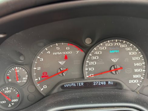 Used 1999 Chevrolet Corvette Coupe w/ Roof Pkg image 5