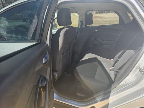 Used 2017 Ford Focus SE image 18