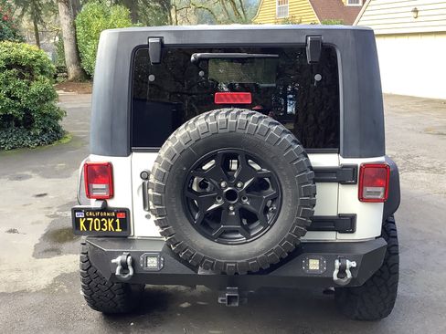 Used 2009 Jeep Wrangler Unlimited X image 6