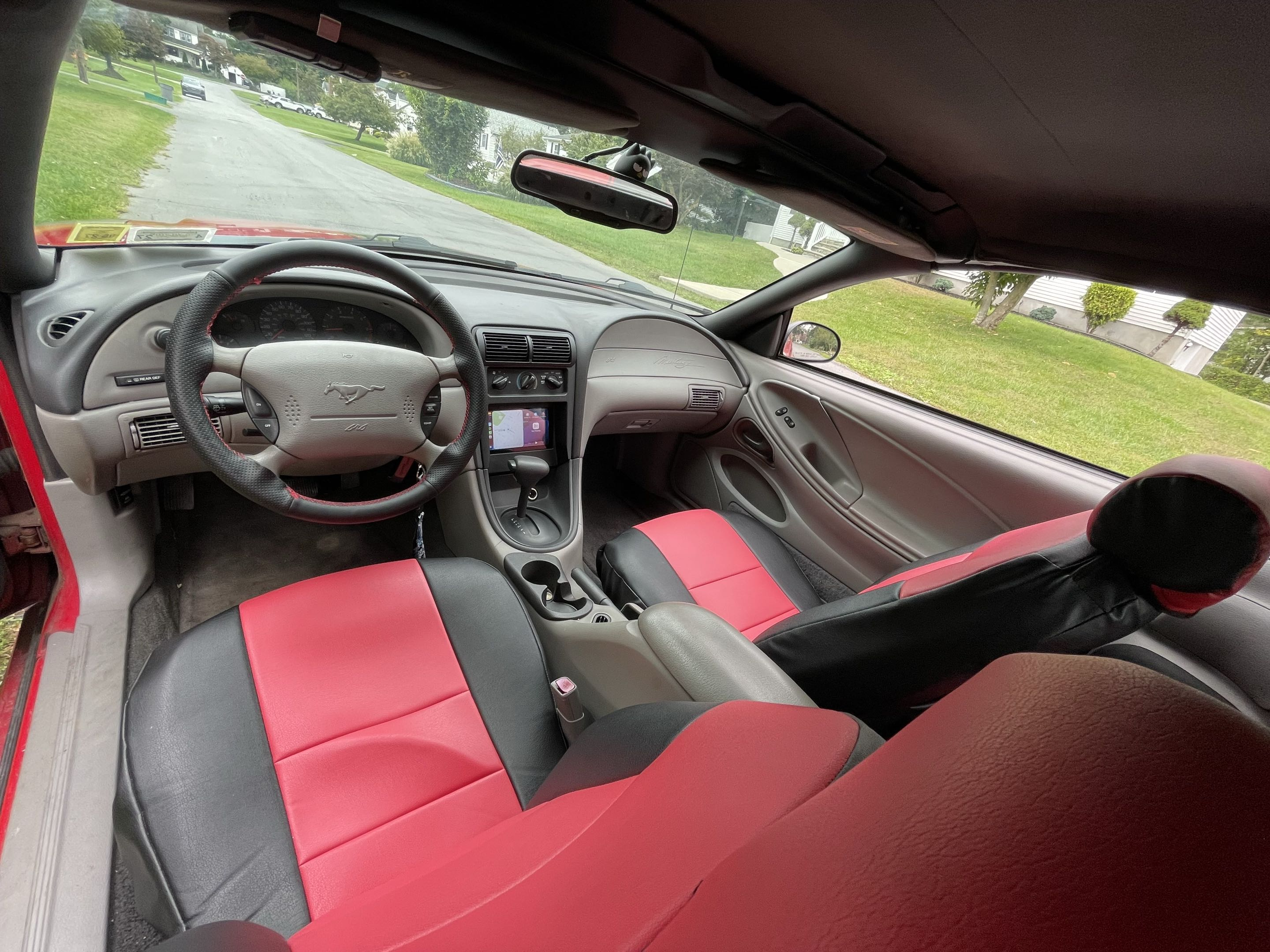 Used 1999 Ford Mustang Convertible RWD image 9