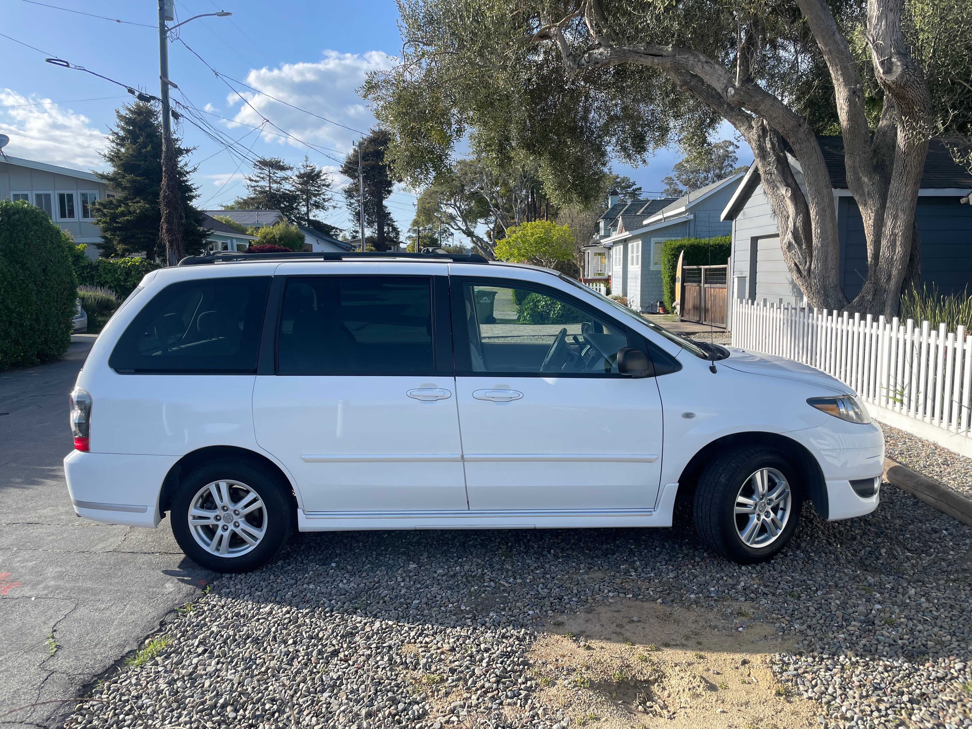 Used 2006 MAZDA MPV LX w/ LX Plus Pkg FWD image 2