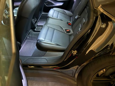 Used 2021 Porsche Taycan Sedan 4D image 5