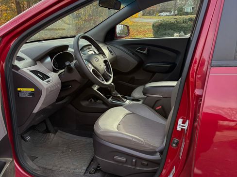 Used 2015 Hyundai Tucson GLS w/ Option Group 02 image 8