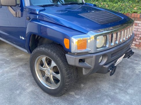 Used 2006 HUMMER H3 image 1
