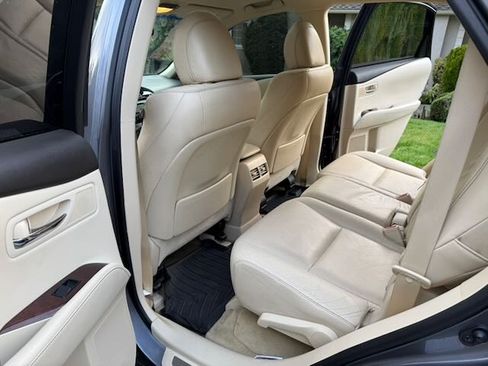 Used 2013 Lexus RX 450h AWD image 10