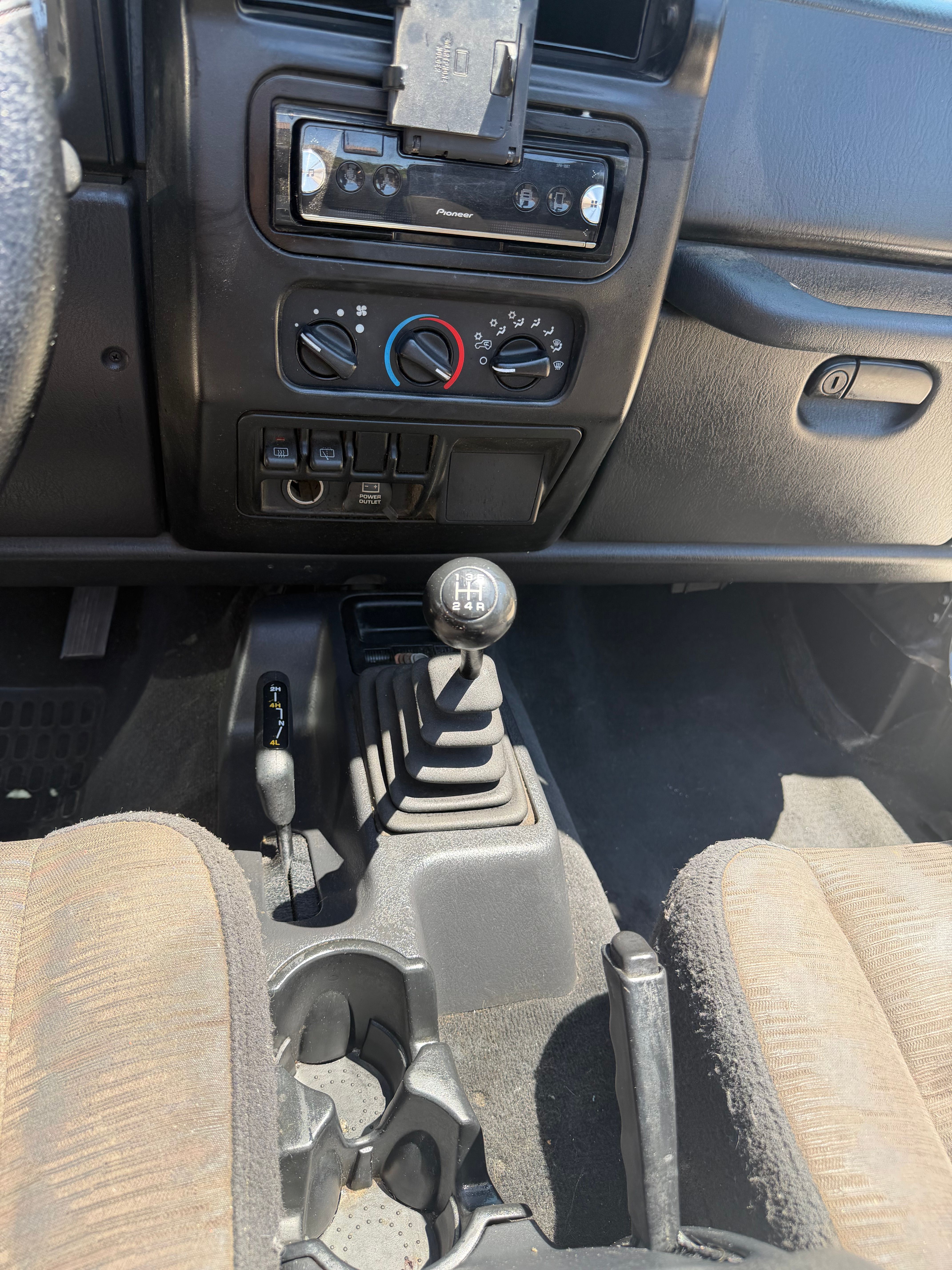 Used 2003 Jeep Wrangler Sport AWD/4WD image 14