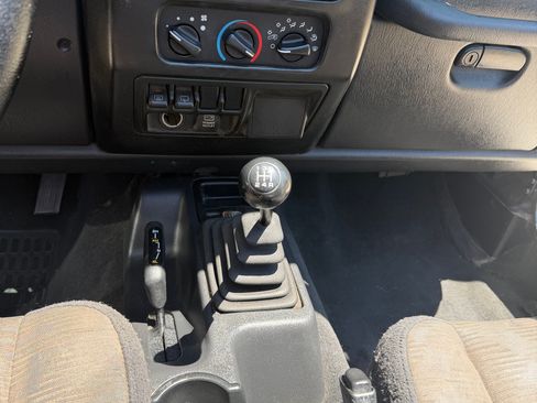 Used 2003 Jeep Wrangler Sport AWD/4WD image 14