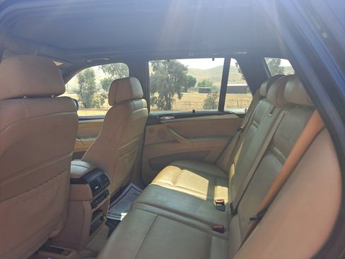 Used 2013 BMW X5 xDrive35i image 12