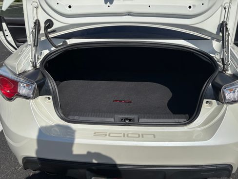 Used 2013 Scion FR-S image 10