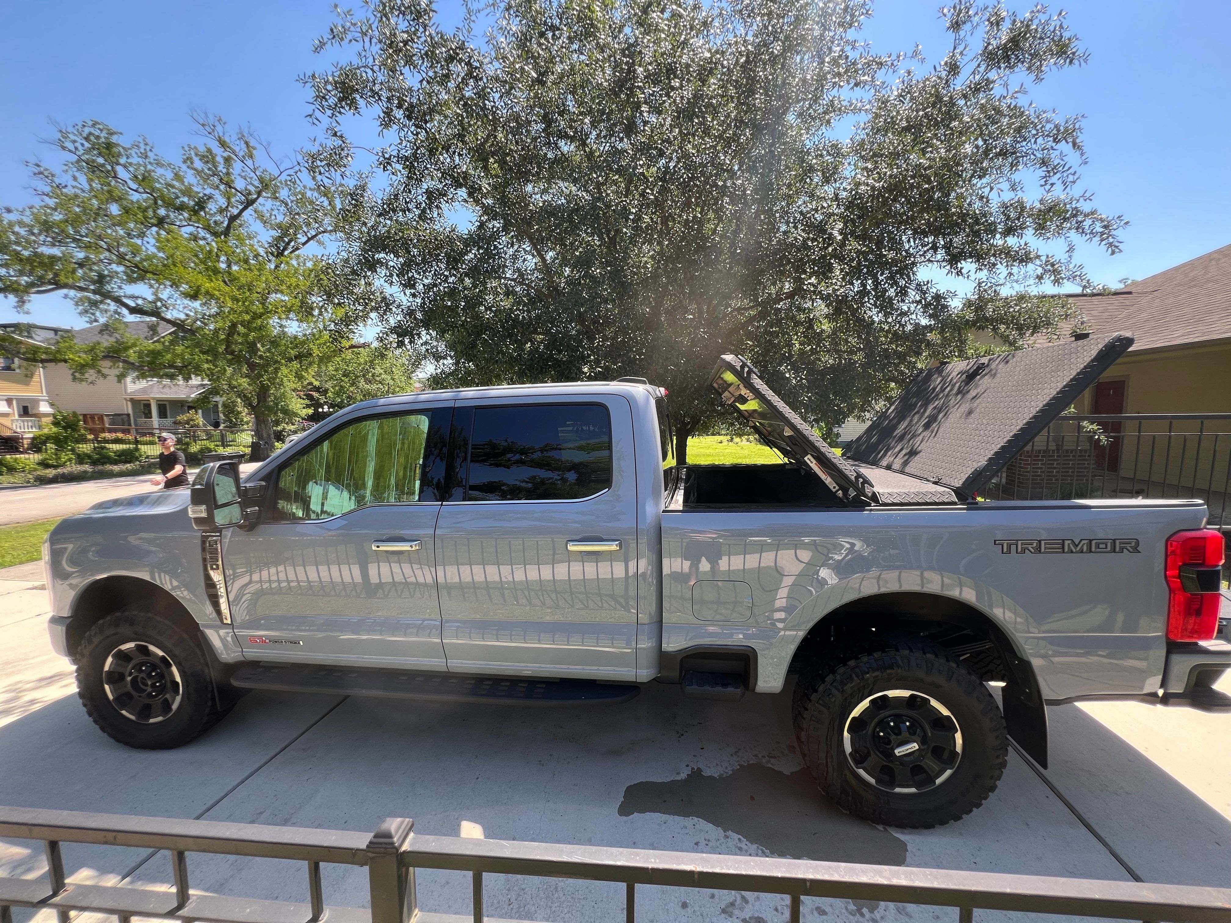 Used 2025 Ford F250 Platinum w/ Platinum Plus Package AWD/4WD image 6