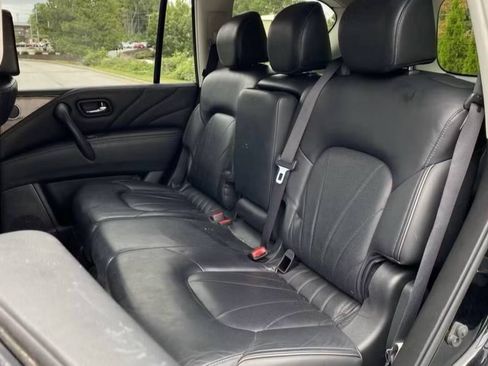 Used 2016 INFINITI QX80 4WD w/ Deluxe Technology Package image 8