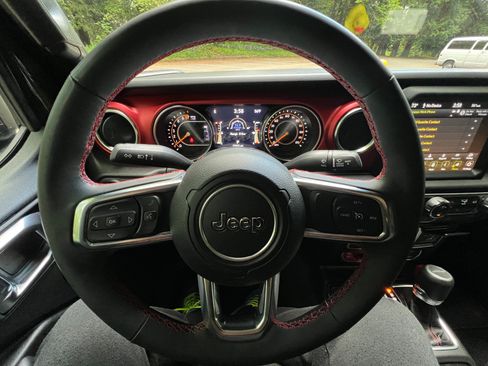 Used 2023 Jeep Gladiator Rubicon w/ LED Lighting Group image 14