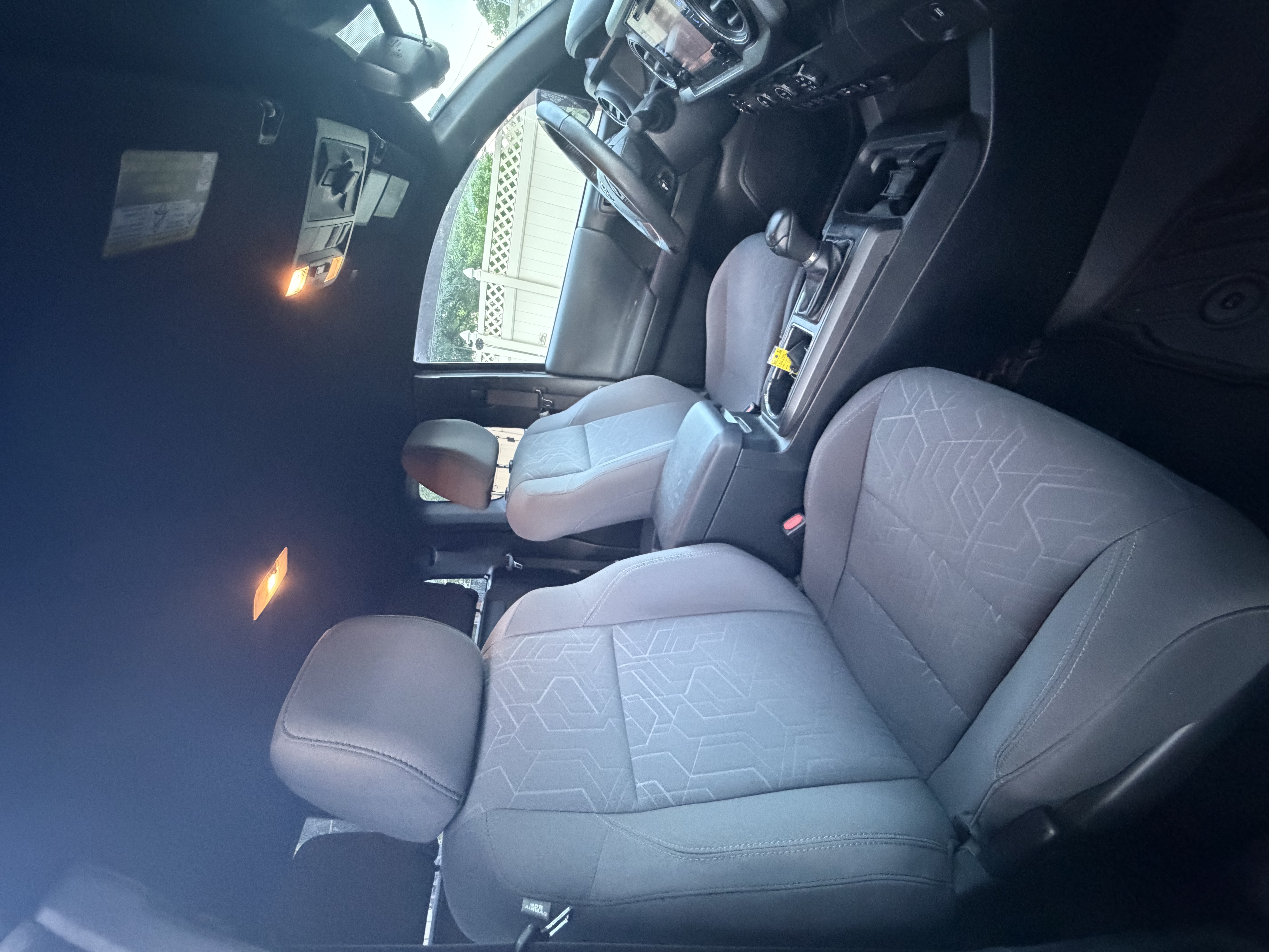 Used 2019 Toyota Tacoma TRD Off-Road AWD/4WD image 17