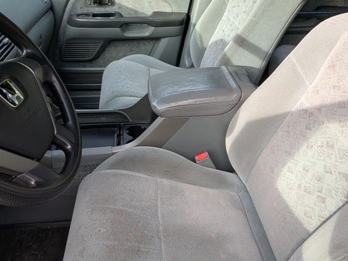 Used 2005 Honda Pilot LX image 9