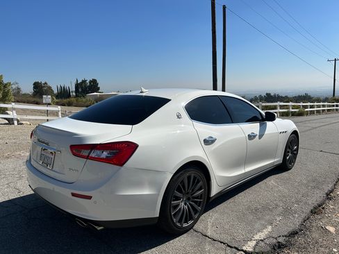 Used 2017 Maserati Ghibli image 9