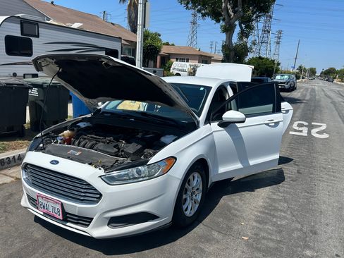 Used 2015 Ford Fusion S FWD image 16