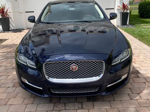 Used 2016 Jaguar XJ L Supercharged image 1