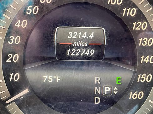 Used 2014 Mercedes-Benz E 350 Sedan image 12