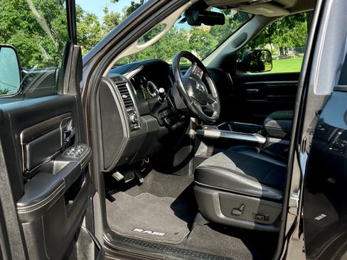 Used 2018 RAM 2500 Lone Star w/ Sport Appearance Group AWD/4WD image 19