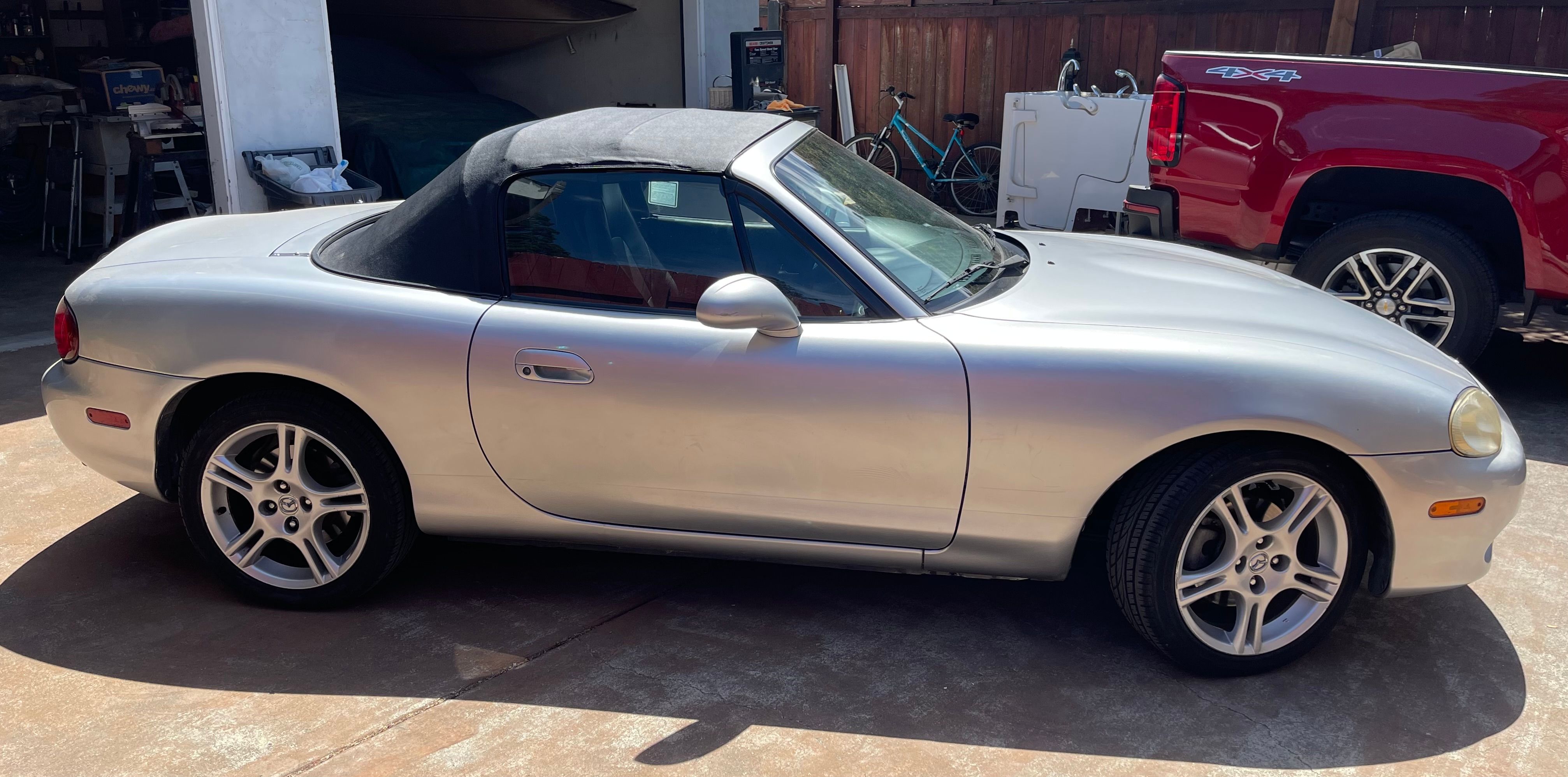 Used 2005 MAZDA MX-5 Miata LS RWD image 1