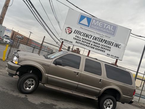 Used 2003 Ford Excursion Limited image 15