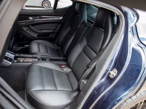 Used 2016 Porsche Panamera S image 5