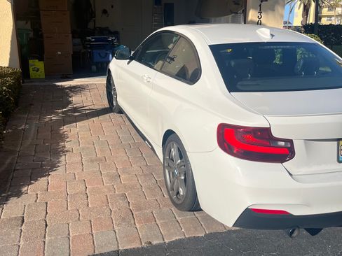 Used 2015 BMW M235i Coupe image 5