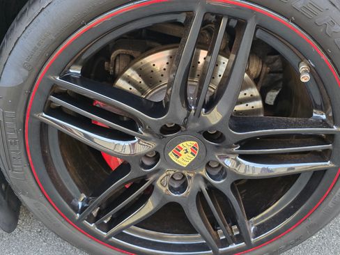 Used 2013 Porsche 911 Carrera S image 27