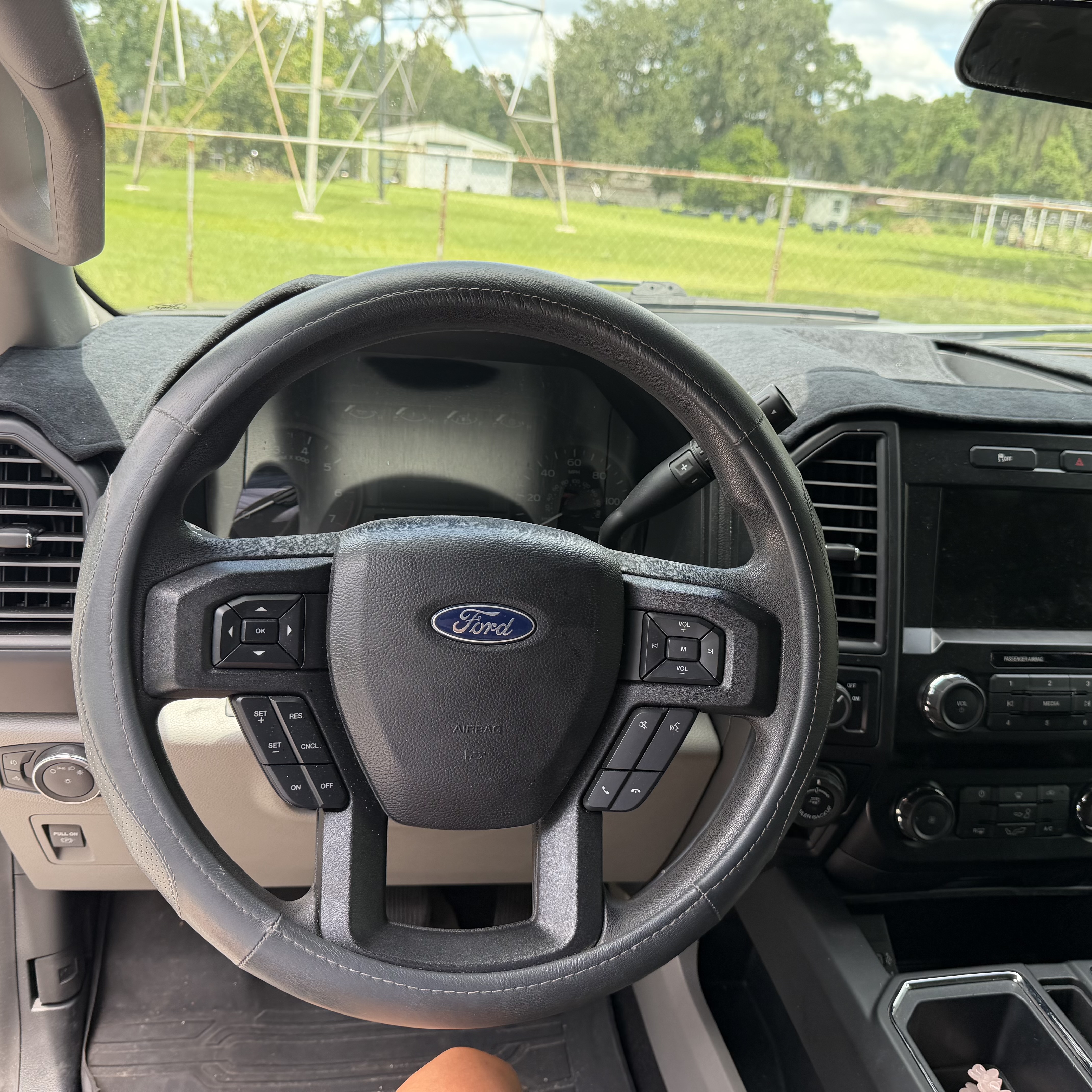 Used 2020 Ford F150 XL w/ Equipment Group 101A Mid RWD image 14