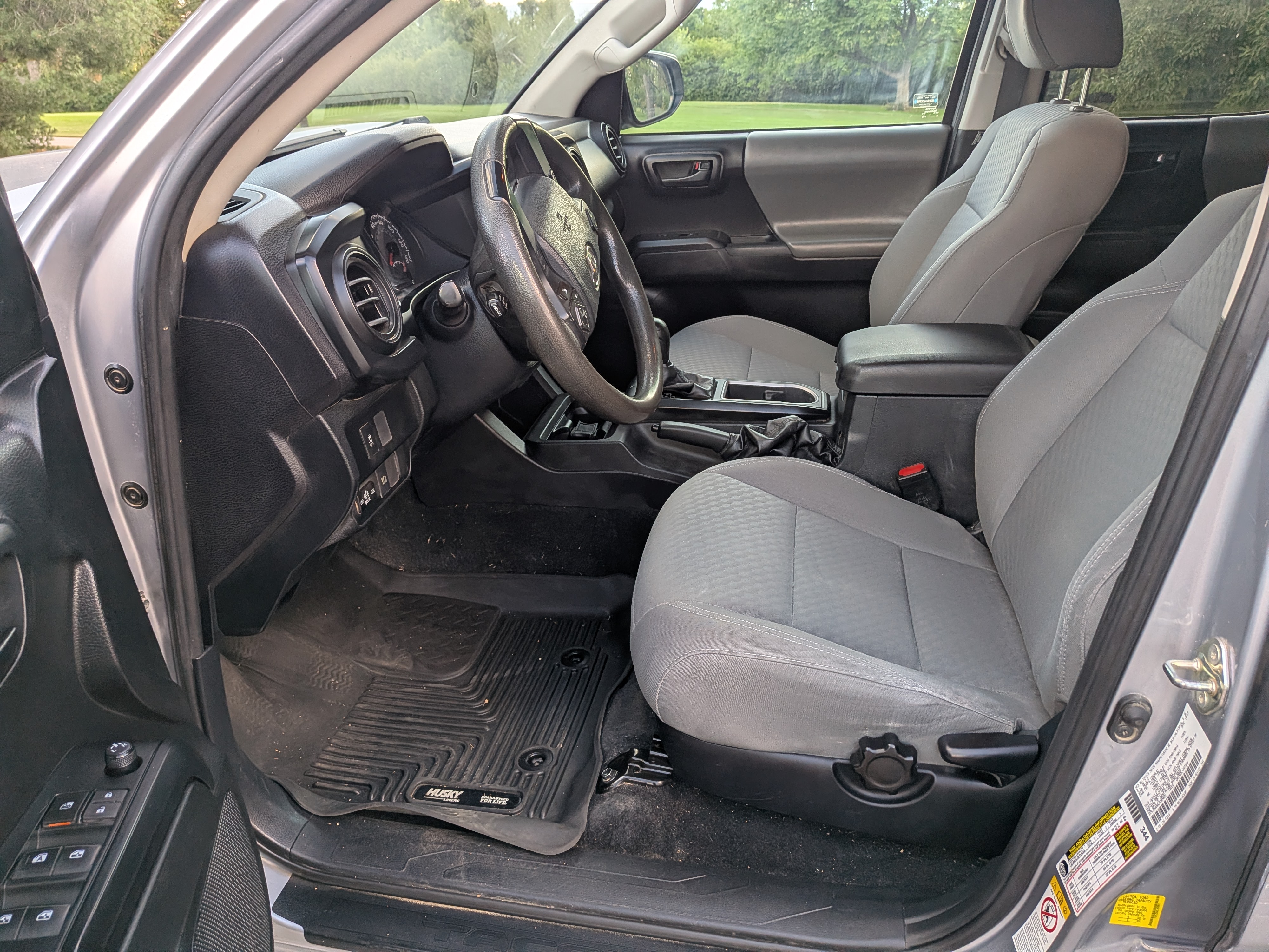 Used 2020 Toyota Tacoma SR AWD/4WD image 18