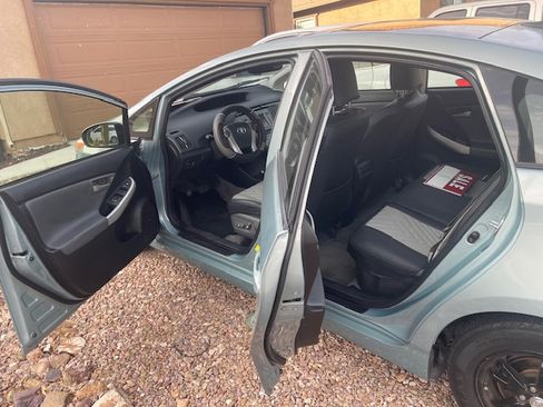 Used 2013 Toyota Prius Four w/ Deluxe Solar Roof Pkg image 2