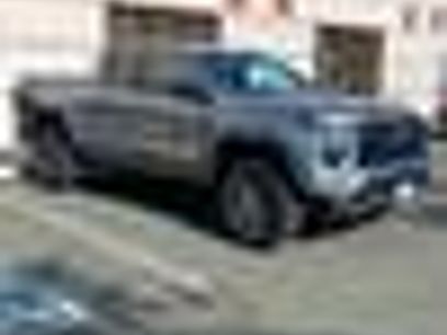 Used 2024 GMC Canyon AT4