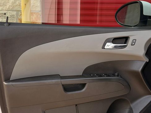 Used 2015 Chevrolet Sonic LT FWD image 9