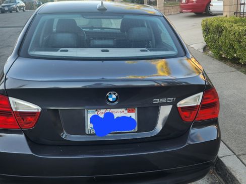 Used 2006 BMW 325i Sedan image 6