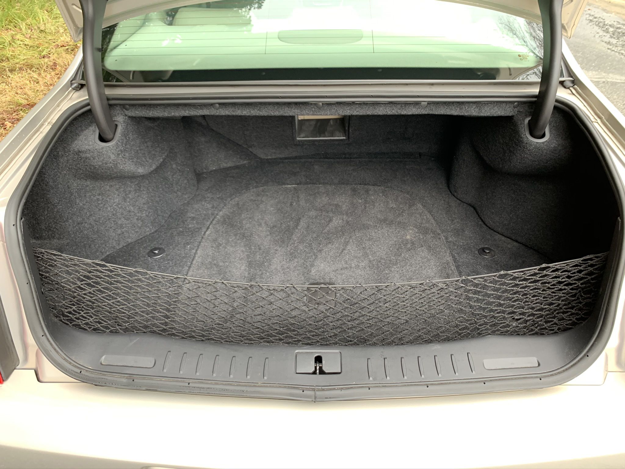 Used 2008 Cadillac DTS FWD image 2