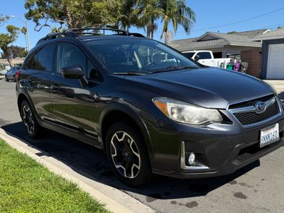 Used 2017 Subaru Crosstrek 2.0i Premium w/ Moonroof Package