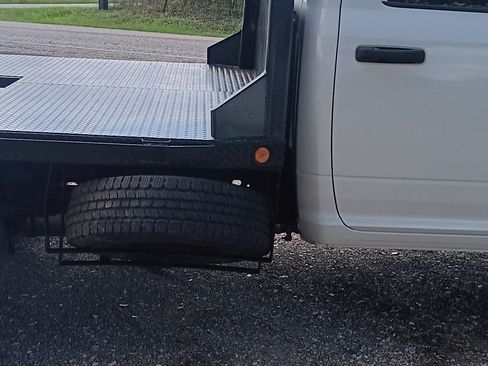 Used 2014 RAM 3500 Tradesman w/ Chrome Appearance Group image 15