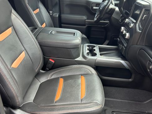Used 2021 GMC Sierra 1500 AT4 w/ Technology Package AWD/4WD image 19