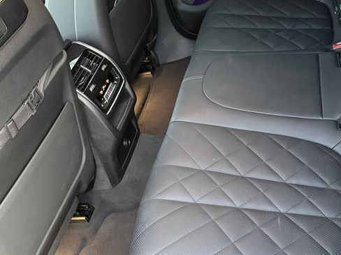 Used 2024 BMW X6 xDrive40i w/ Premium Package image 10