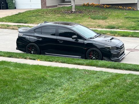 Used 2016 Subaru WRX STI Limited AWD/4WD image 4