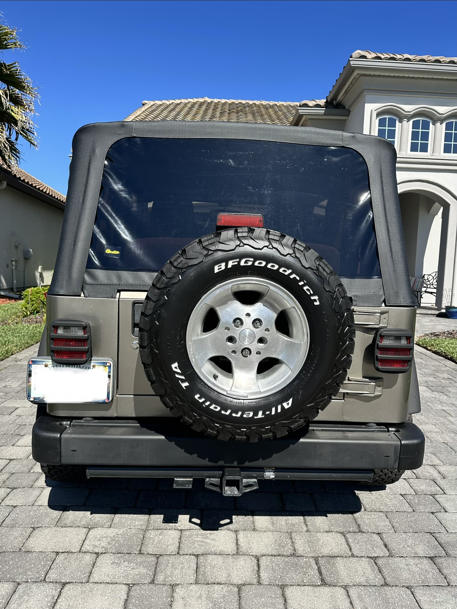 Used 2003 Jeep Wrangler Sahara AWD/4WD image 4
