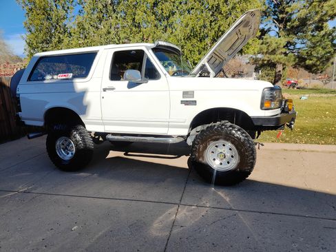 Used 1993 Ford Bronco image 17