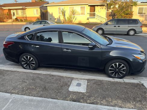 Used 2018 Nissan Altima 2.5 SL image 4
