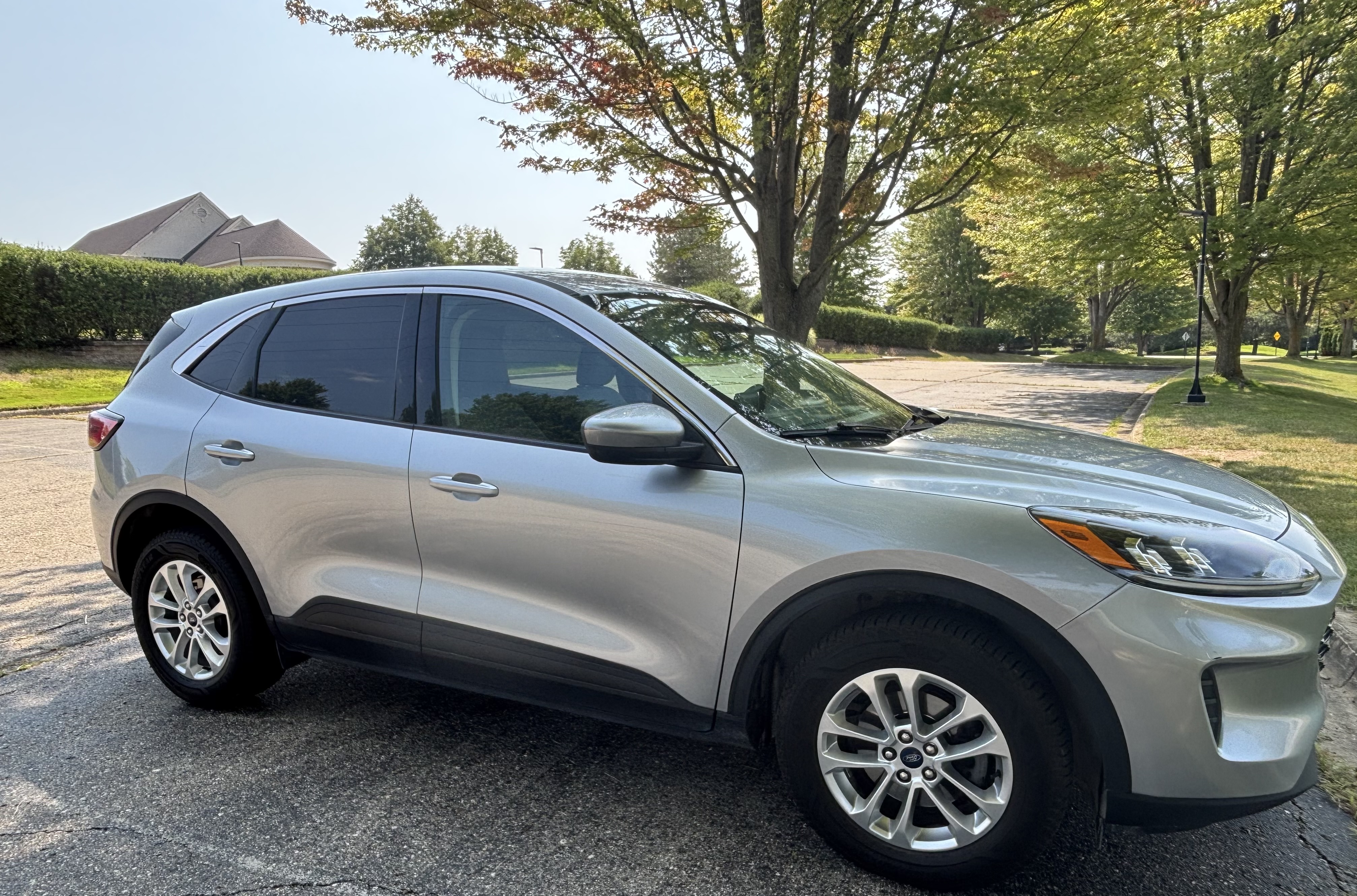 Used 2021 Ford Escape SE w/ Convenience Package AWD/4WD image 4