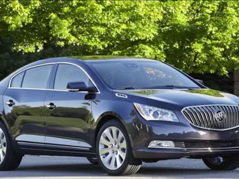 Used 2014 Buick LaCrosse Premium image 1